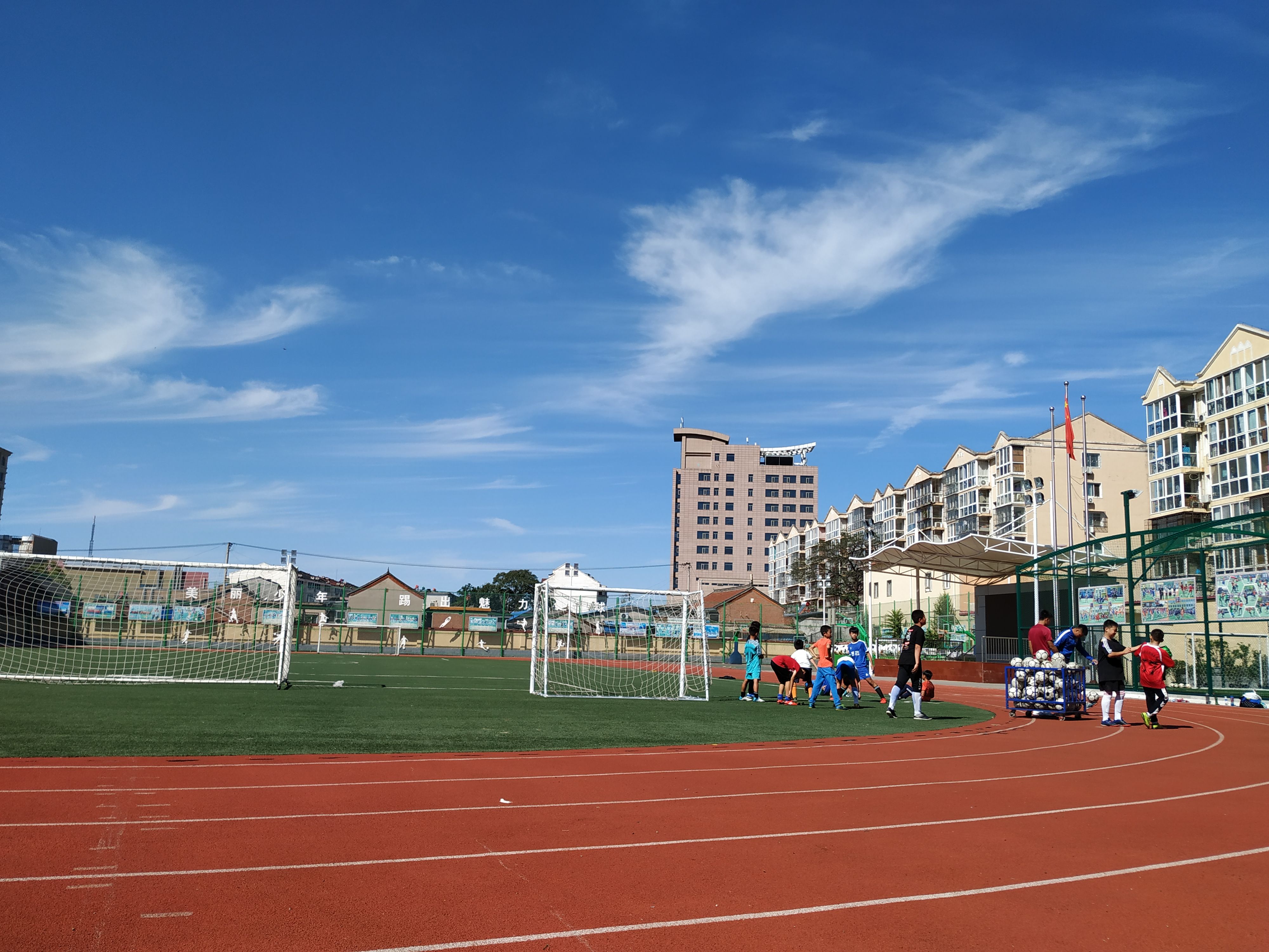 体育学校体育学校一年多少学费